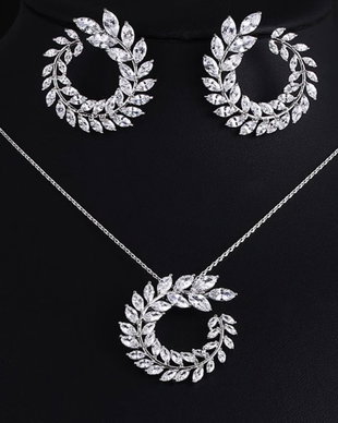 Bijuterii elegante