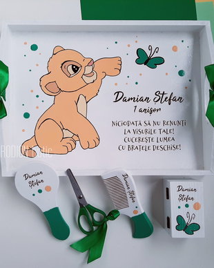 Tava taierea motului Simba pictata manual personalizata