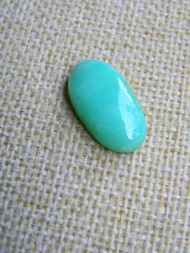 Caboson chrysoprase (AV11)