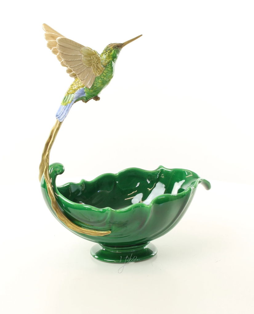 Platou din portelan cu bronz cu o pasare Colibri