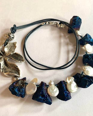 REZERVAT C.!!!    MIDNIGHT SPELL-agate druzy,perle cultura,zamac argintat,piele naturala