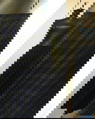 Fusta plisata STOFA LANA CU FIR LAME