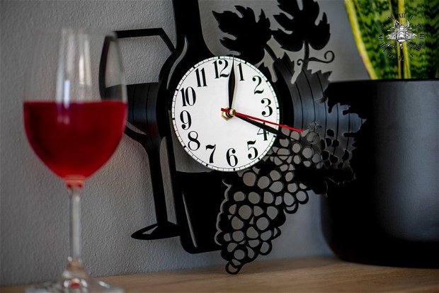 ceas de perete "struguri si vin"