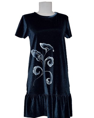 Rochie de catifea, pictata manual