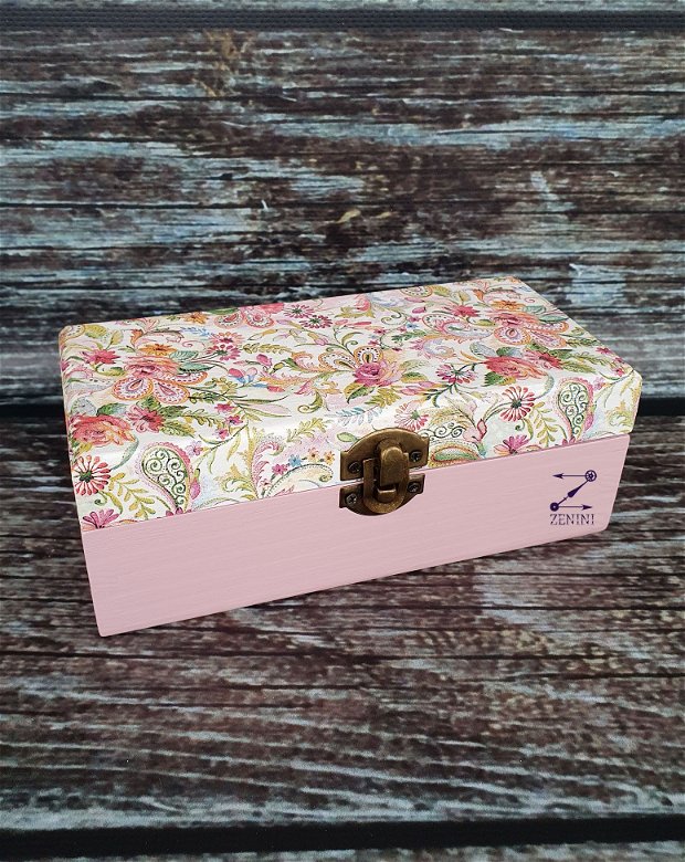 Cutie flori roz, cutie bijuterii roz, cutie amintiri flori roz, cutie roz pastel