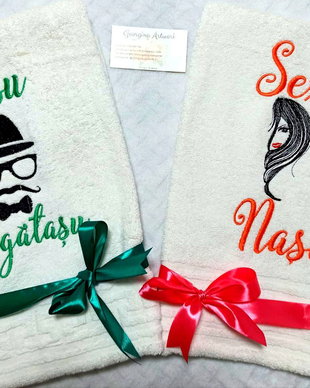 Set 2 prosoape bumbac personalizate , cadou nași, prieteni, mosi