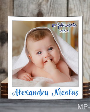Magneti personalizati tip polaroid pentru baietei