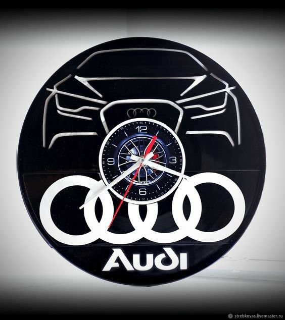 ceas de perete" Audi"