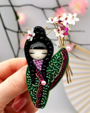 Brosa  Japoneza Junna