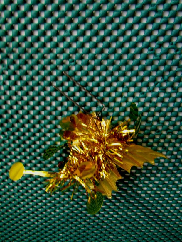 Ornamente Craciun  Frunze de aur  CR 0029