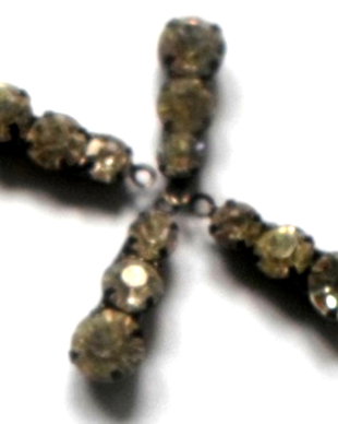 Charm metalic 3 piese pe baza gun metal - negru cu strasuri sticla alba