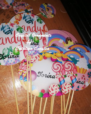 Decoratiuni candy bar tematica acadele