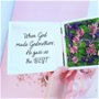 Aranjament licheni si flori in cutie pictata manual personalizata