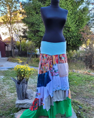 Fustă boho chic pentru o viitoare mămică