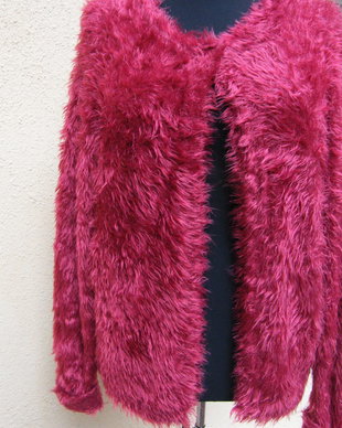 Nou-cardigan pufos 42