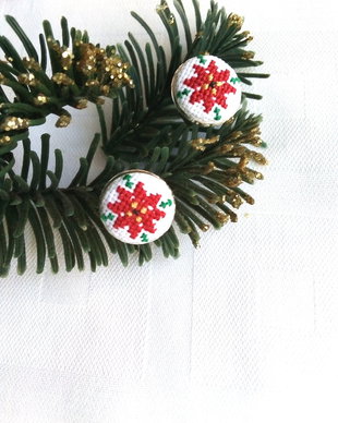 Cercei cu broderie manuala motive florale