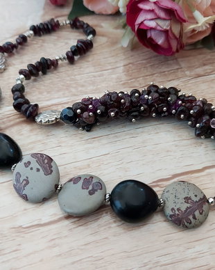 Colier asimetric jasp granat si obsidian
