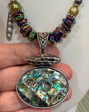 SECRET ISLAND-perle de cultura,paua shell,hematit electroplacat,argint tibetan