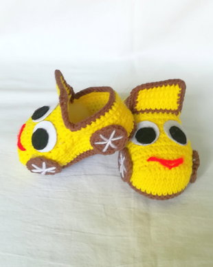 Botosei Masinuta pentru bebe 0 - 6 luni, 10 cm, crosetati, handmade
