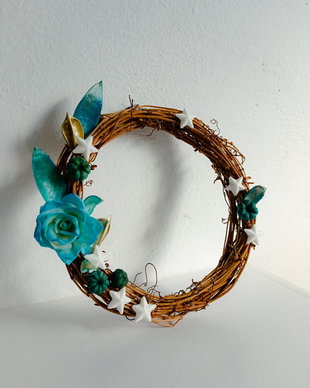 Coroniță decorativă Crăciun pentru Ușă realizată din materiale naturale, Albastră 20 cm