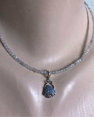 Colier din briolete fatetate piatra lunii si accesorii de argint