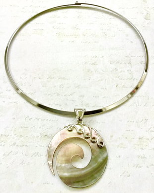 Colier pandant Paua Shell spirala