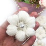 Floricele pufoase crosetate manual