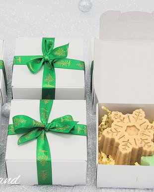 Săpun natural cu ulei de macadamia și scorțișoară/ tei și lavanda + mini lumânare parfumata cu brad și menta