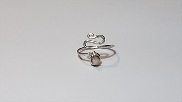 Inel unicat, inel din argint,inel cu opal etiopian.