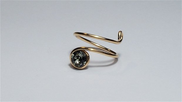 Inel reglabil, inel din aur filat , inel cu cristal swarovski.
