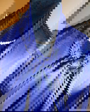 Bluza  noua matase naturala ,  etichete  atasate , culoare indigo