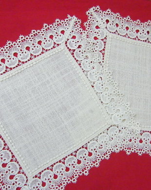 Set 2 mileuri  cu dantela