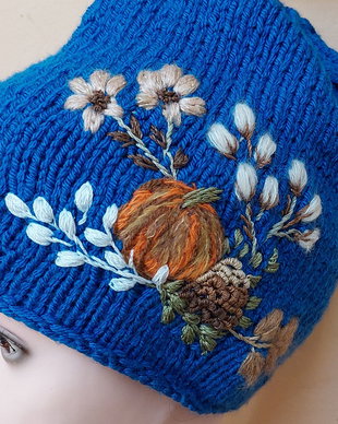 Căciulă tricotata manual  colecția Blue