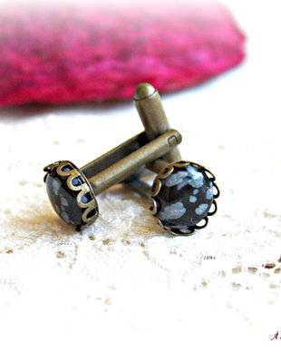Butoni cu snowflake obsidian