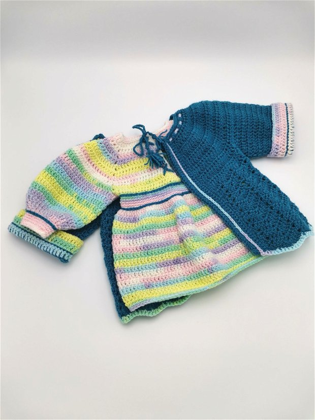 Set rochiță pulovăraș și căciuliță pentru bebe - pe comanda