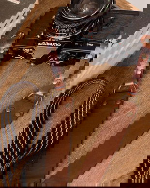 Curea de umar Brown Sand din piele pt. aparate foto, lungime fixa, lucrata manual