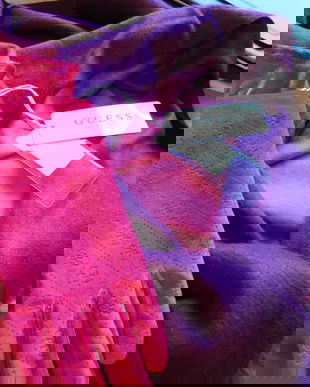 Manusi noi Guess  ,  esarfa noua casmir   deosebita ,  in degrade