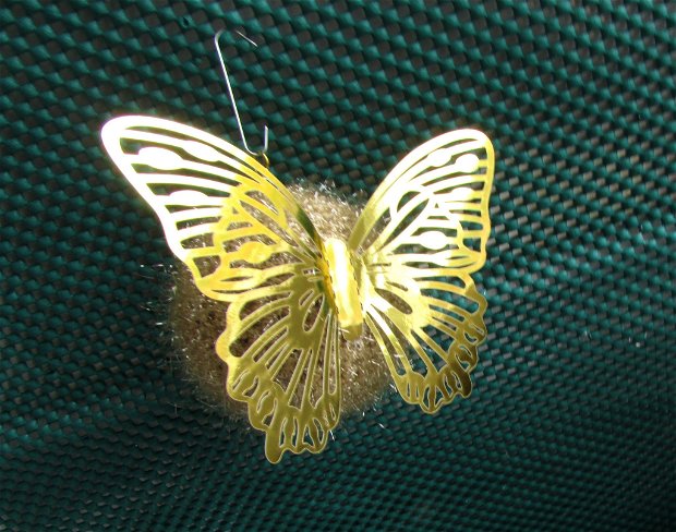 Ornamente  Bulgare cu aripi de aur  CR 0195