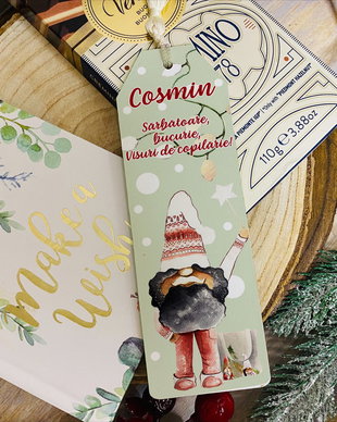 Semn de carte personalizat cu mesaj de Craciun - Gnomes Making Christmas