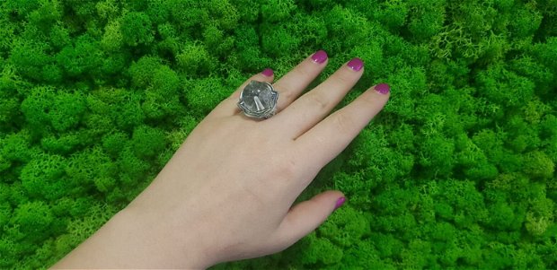 REZERVAT -Inel de argint cu sfera din cristal de stanca ''Fortune Teller'