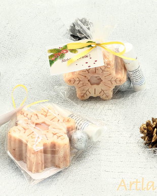 Pachetele Cadou - Săpun natural cu scorțișoară și cuisoare + balsam de buze natural Chocolate