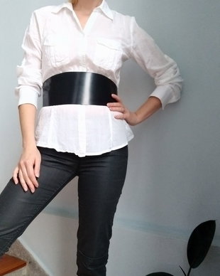 Brâu lat din piele