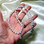 Colier din perle naturale albe cu sharm si accesorii placate cu Ag 925