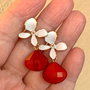 CERCEI WHITE FLOWER-cristale sticla fatetata,accesorii aurii HQP