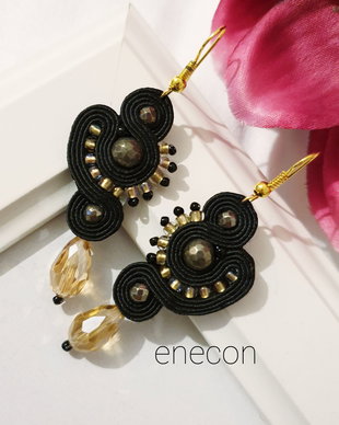 Cercei negri soutache,
