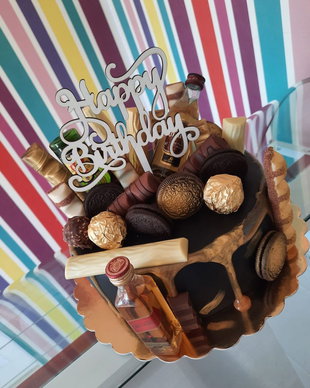 Topper tort Happy birthday