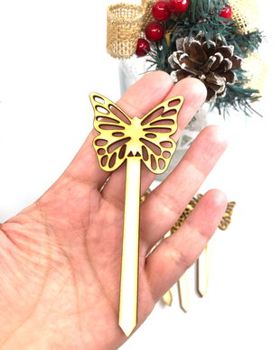 Cake topper din lemn cu fluture