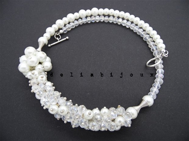 Colier handmade unicat perle de sticla si cristale de sticla fatetate (cod554)
