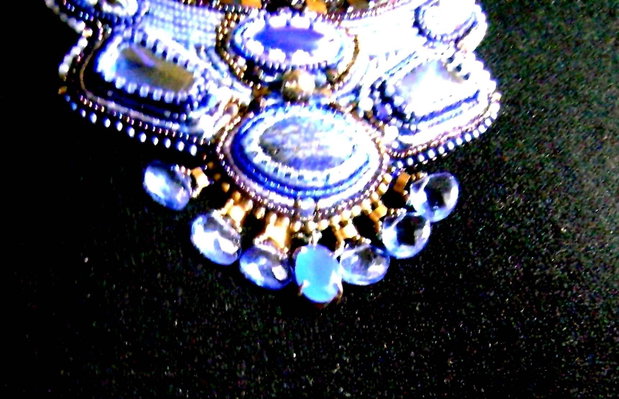Oferta ! SAFIR / Lapis Lazuli , calcedonii - colier brodat, antichitati recreate, podoabe pe viata