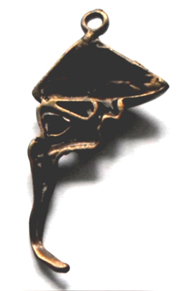 Charm metalic zana cu umbrela bronz